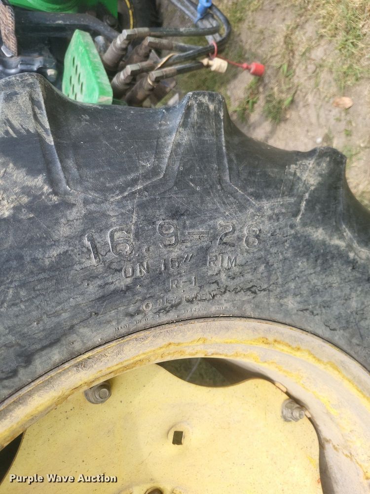 image for item DR4950 2004 John Deere  5205 tractor