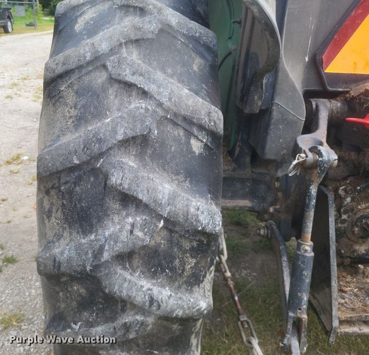 image for item DR4950 2004 John Deere  5205 tractor