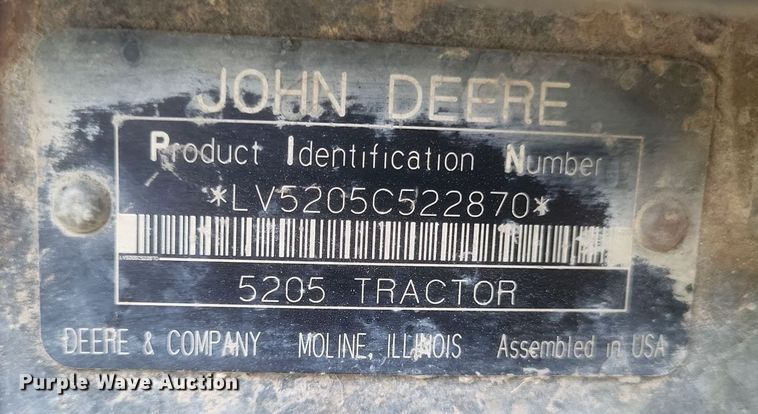 image for item DR4950 2004 John Deere  5205 tractor