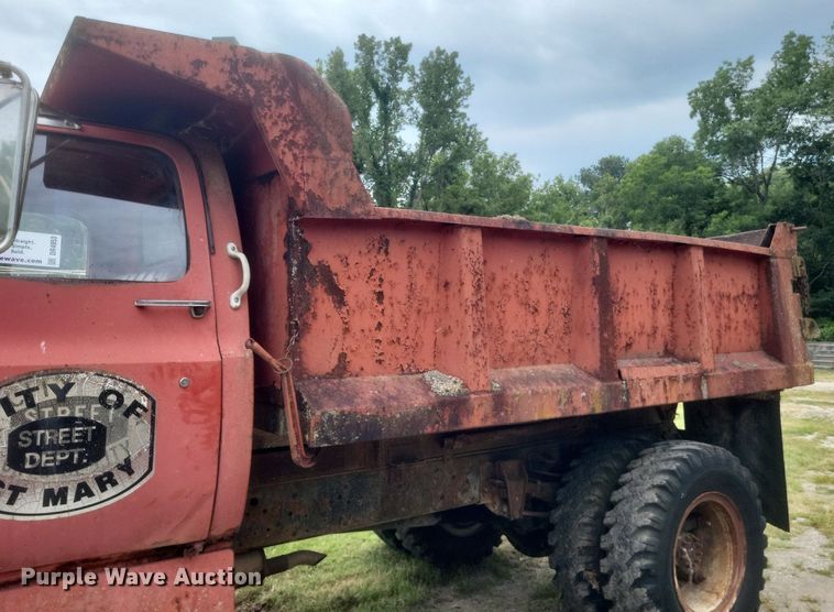 image for item DR4953 1980 Chevrolet  70 dump truck