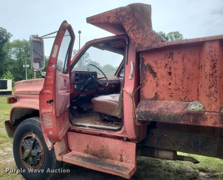 image for item DR4953 1980 Chevrolet  70 dump truck