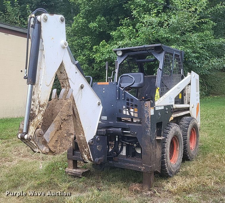 image for item DR4954 1984 Bobcat  642 skid steer loader
