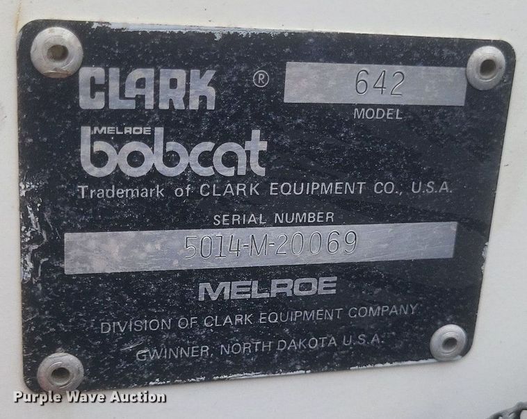 image for item DR4954 1984 Bobcat  642 skid steer loader