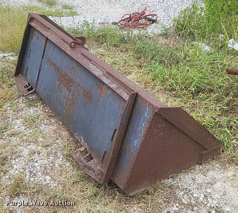image for item DR4954 1984 Bobcat  642 skid steer loader