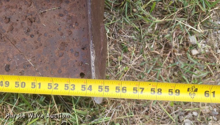 image for item DR4954 1984 Bobcat  642 skid steer loader