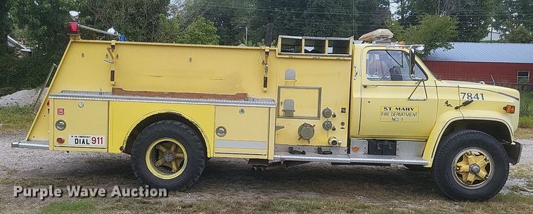 image for item DR4955 1983 GMC C7000 pumper fire truck