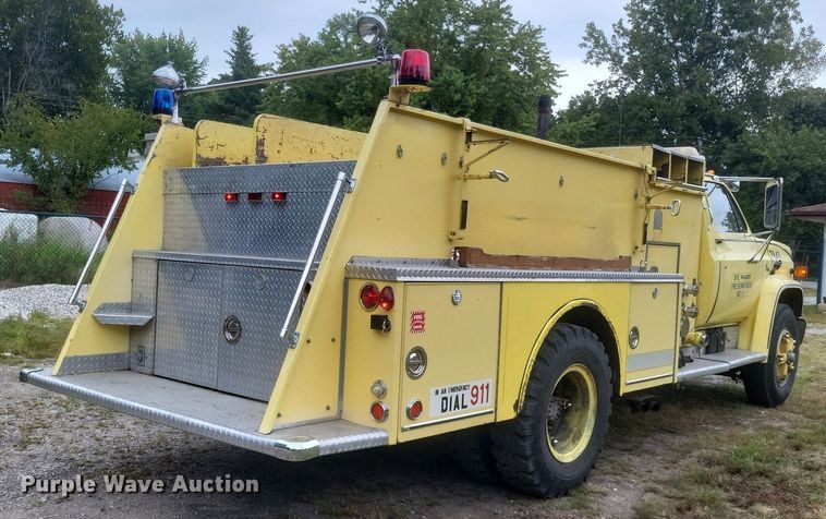 image for item DR4955 1983 GMC C7000 pumper fire truck