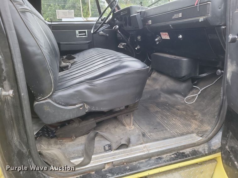 image for item DR4955 1983 GMC C7000 pumper fire truck