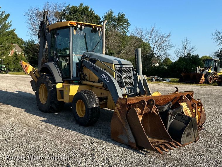 image for item DS4218 2007 John Deere  410J backhoe