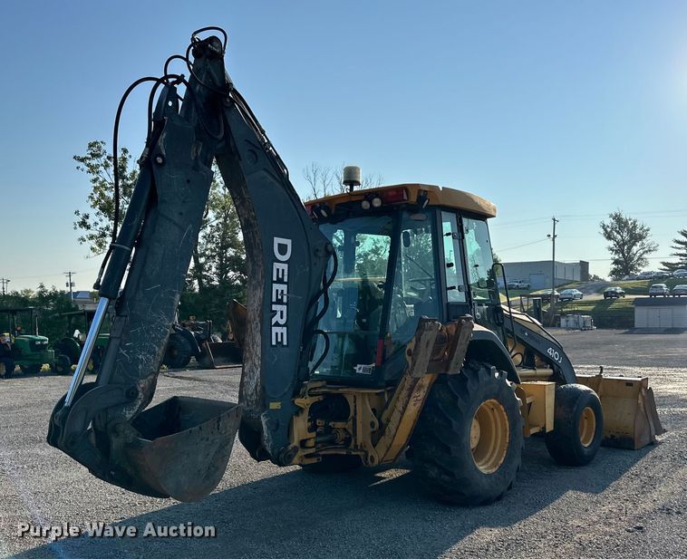 image for item DS4218 2007 John Deere  410J backhoe