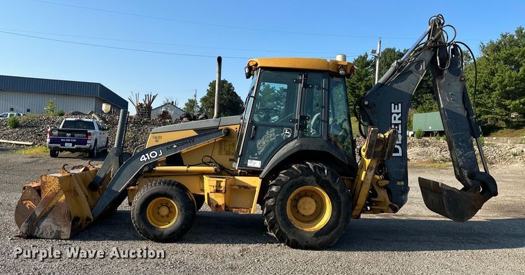 image for item DS4218 2007 John Deere  410J backhoe