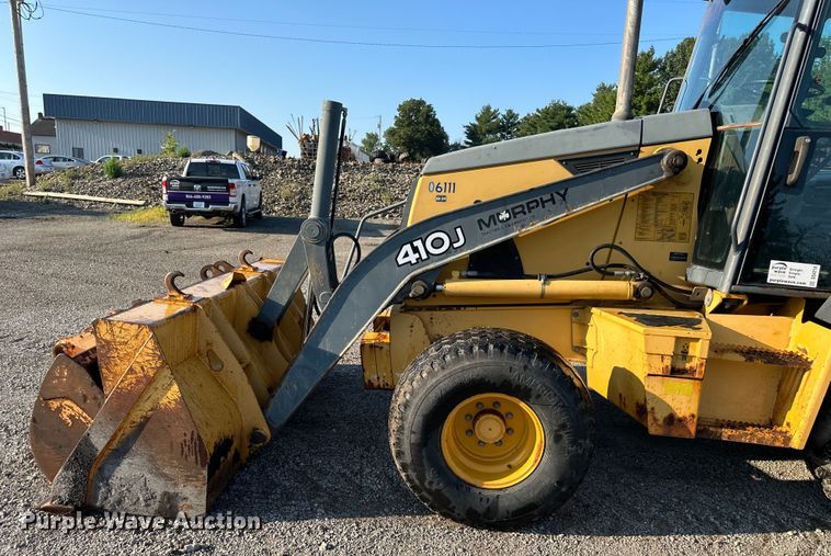 image for item DS4218 2007 John Deere  410J backhoe