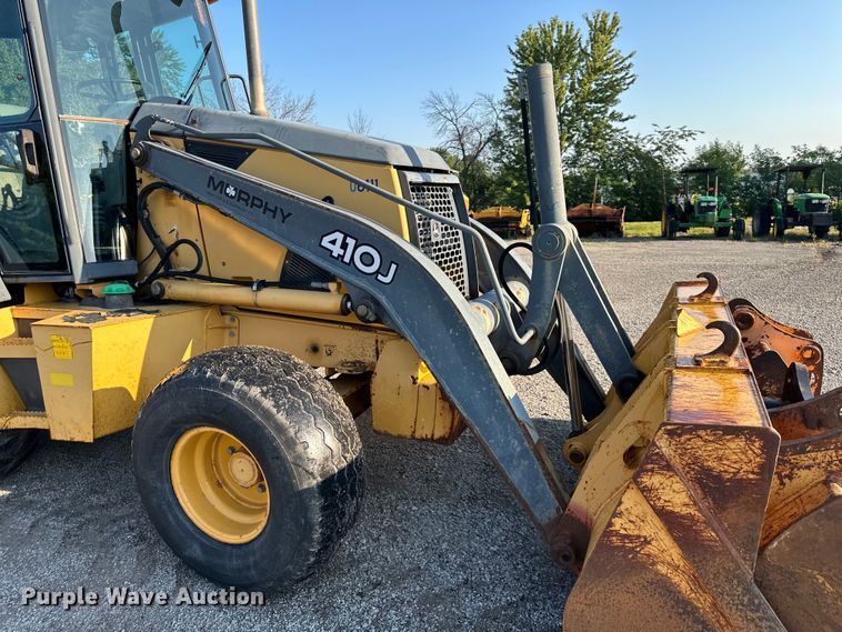 image for item DS4218 2007 John Deere  410J backhoe