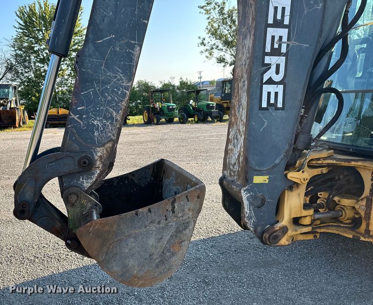 image for item DS4218 2007 John Deere  410J backhoe