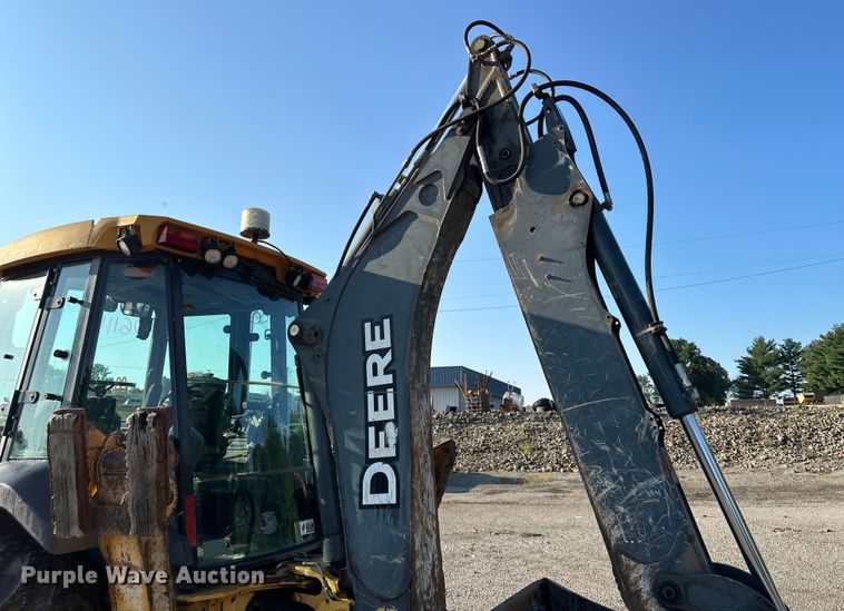 image for item DS4218 2007 John Deere  410J backhoe