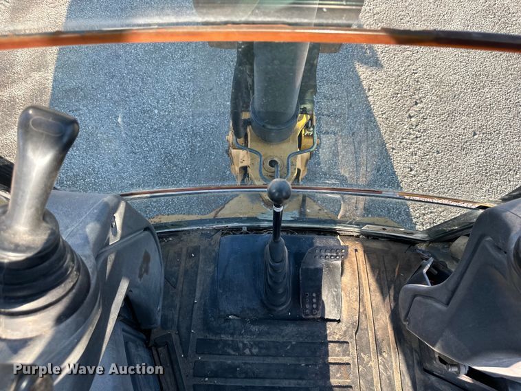 image for item DS4218 2007 John Deere  410J backhoe