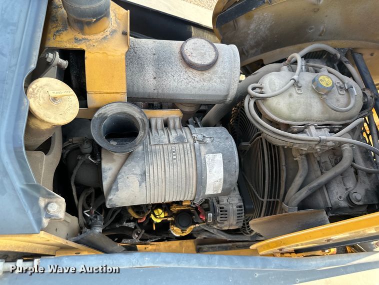 image for item DS4218 2007 John Deere  410J backhoe