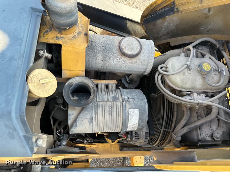 image for item DS4218 2007 John Deere  410J backhoe