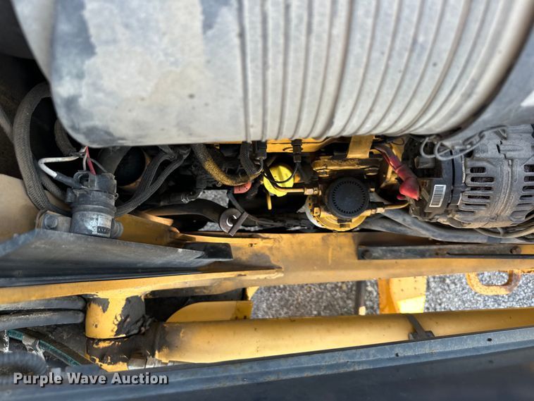 image for item DS4218 2007 John Deere  410J backhoe