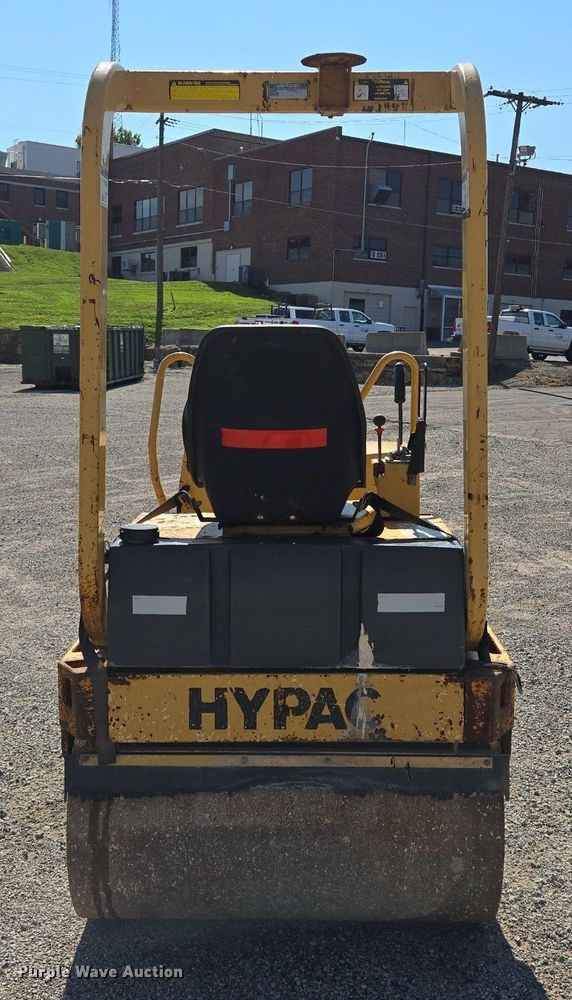 image for item DS4223 Hypac C747A double drum vibratory roller