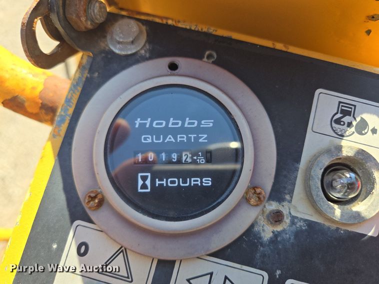 image for item DS4223 Hypac C747A double drum vibratory roller