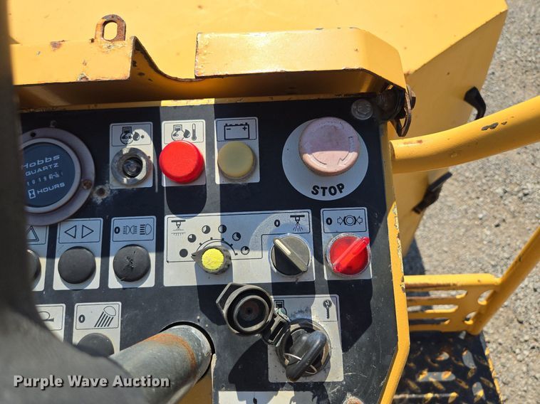 image for item DS4223 Hypac C747A double drum vibratory roller