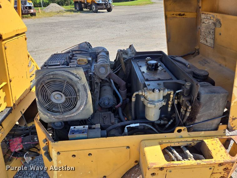 image for item DS4223 Hypac C747A double drum vibratory roller