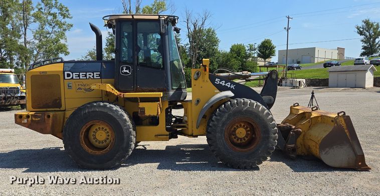 image for item DS4224 2009 John Deere  544K wheel loader