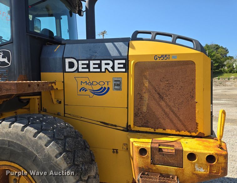 image for item DS4224 2009 John Deere  544K wheel loader