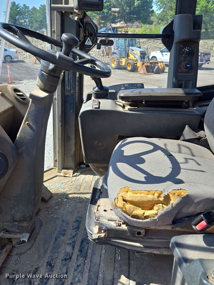 image for item DS4224 2009 John Deere  544K wheel loader