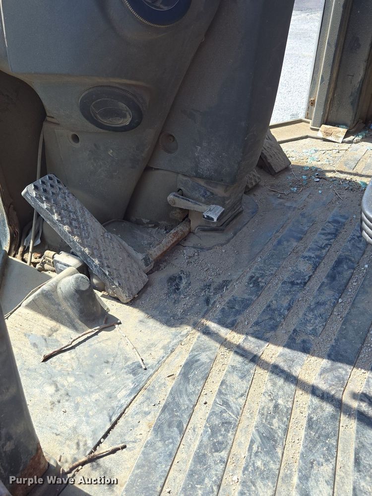 image for item DS4224 2009 John Deere  544K wheel loader