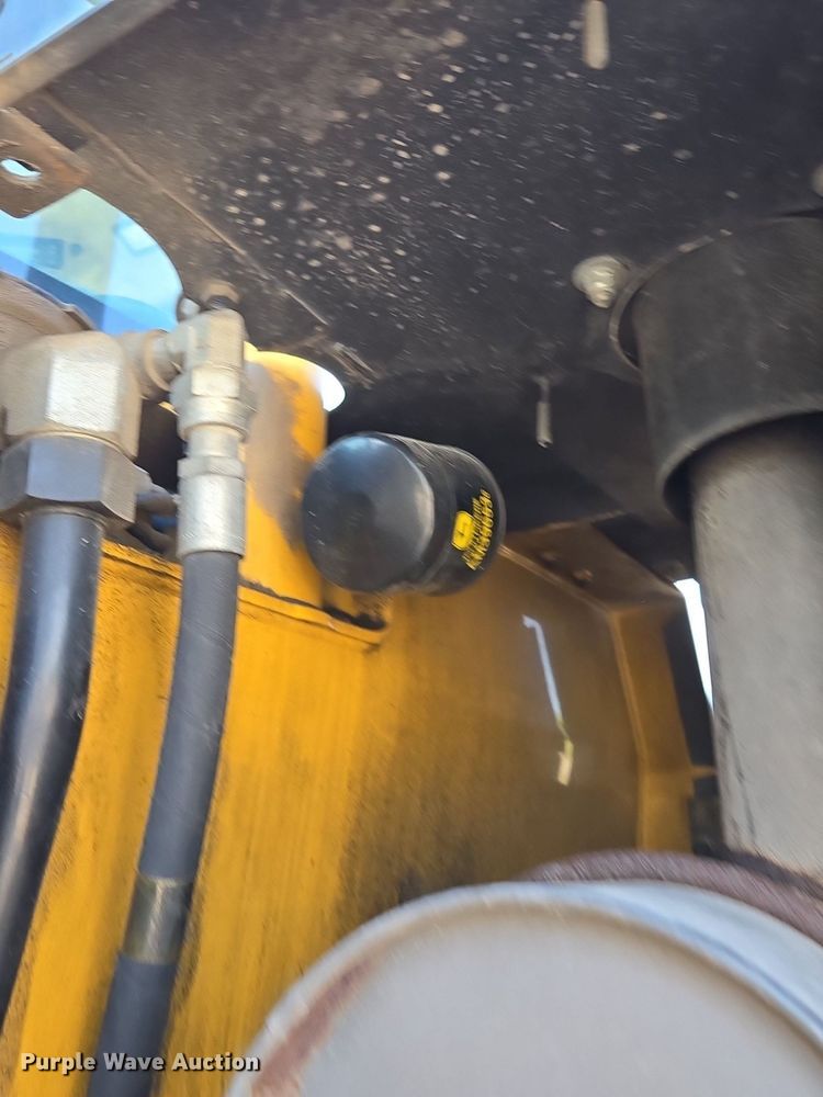 image for item DS4224 2009 John Deere  544K wheel loader