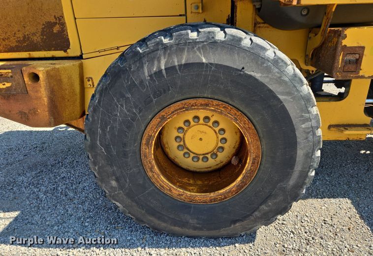 image for item DS4224 2009 John Deere  544K wheel loader