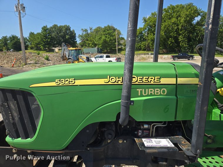 image for item DS4225 2006 John Deere 5325 tractor