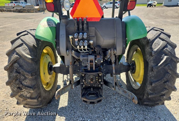 image for item DS4225 2006 John Deere 5325 tractor