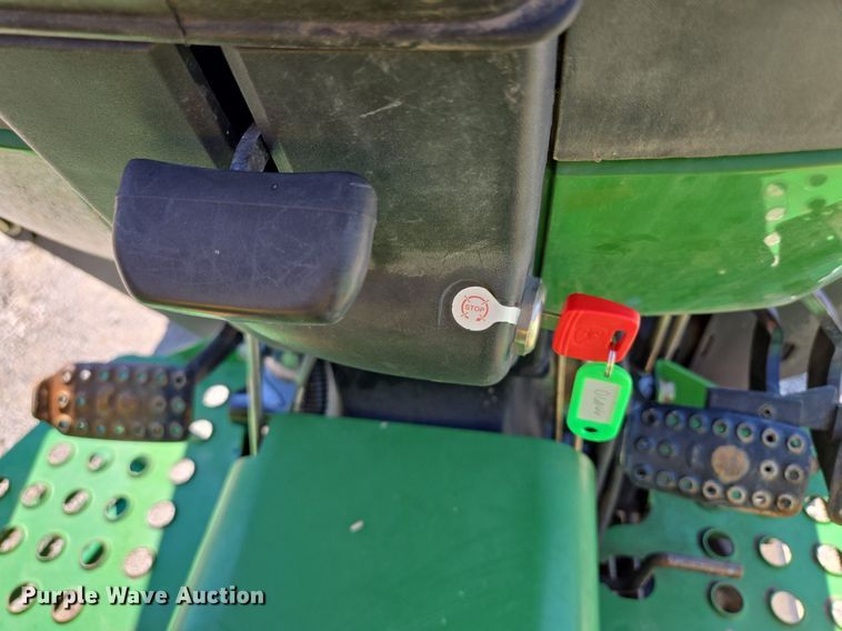 image for item DS4225 2006 John Deere 5325 tractor