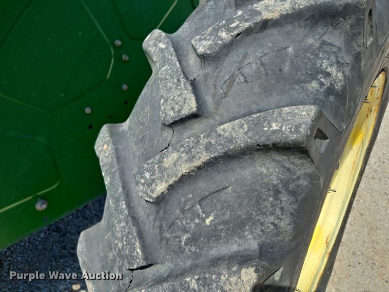 image for item DS4225 2006 John Deere 5325 tractor