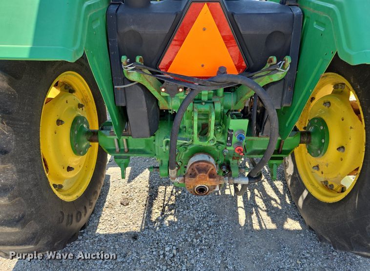 image for item DS4226 2009 John Deere 5055D tractor