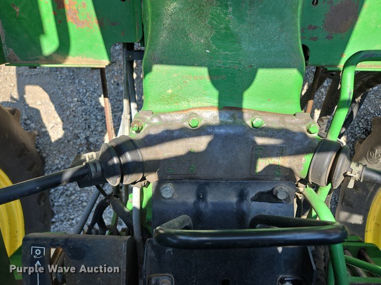 image for item DS4226 2009 John Deere 5055D tractor