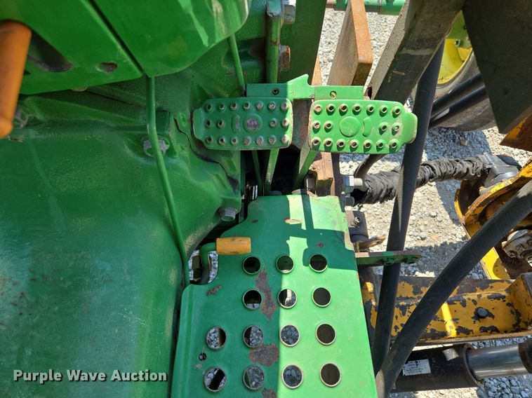 image for item DS4226 2009 John Deere 5055D tractor