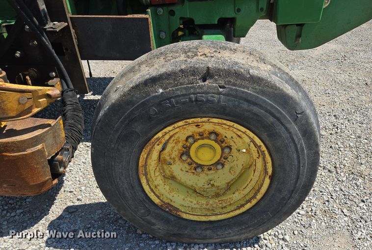 image for item DS4226 2009 John Deere 5055D tractor