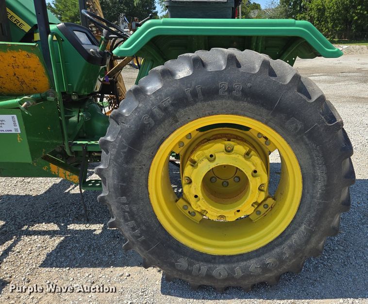 image for item DS4226 2009 John Deere 5055D tractor