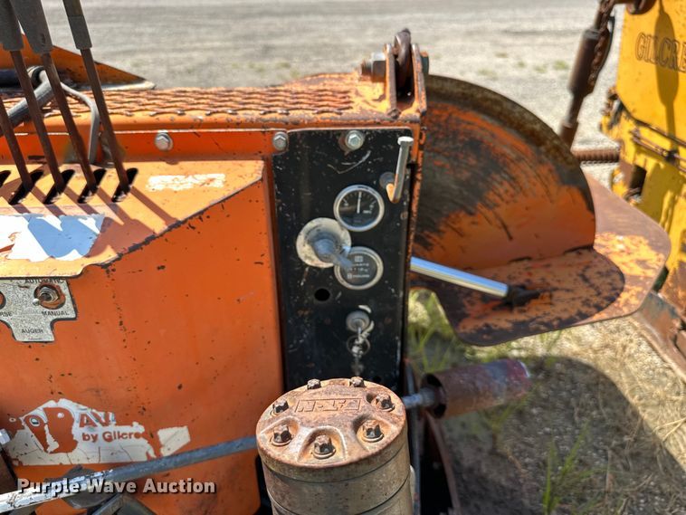 image for item DS4227 Gilcrest Pro Paver  2413701 paver