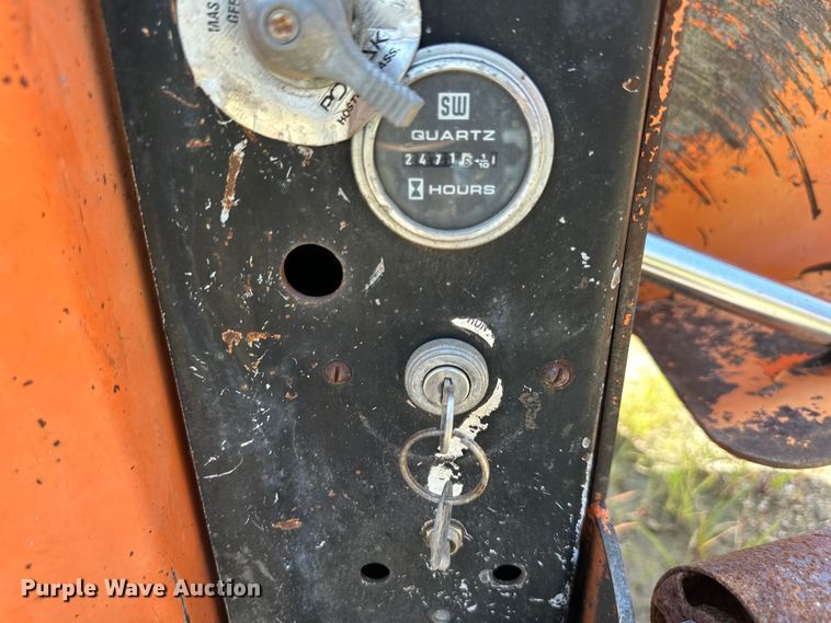 image for item DS4227 Gilcrest Pro Paver  2413701 paver