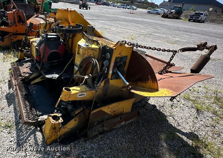 image for item DS4228 Gilcrest Pro Paver 313 paver