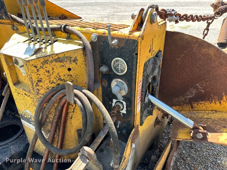 image for item DS4228 Gilcrest Pro Paver 313 paver