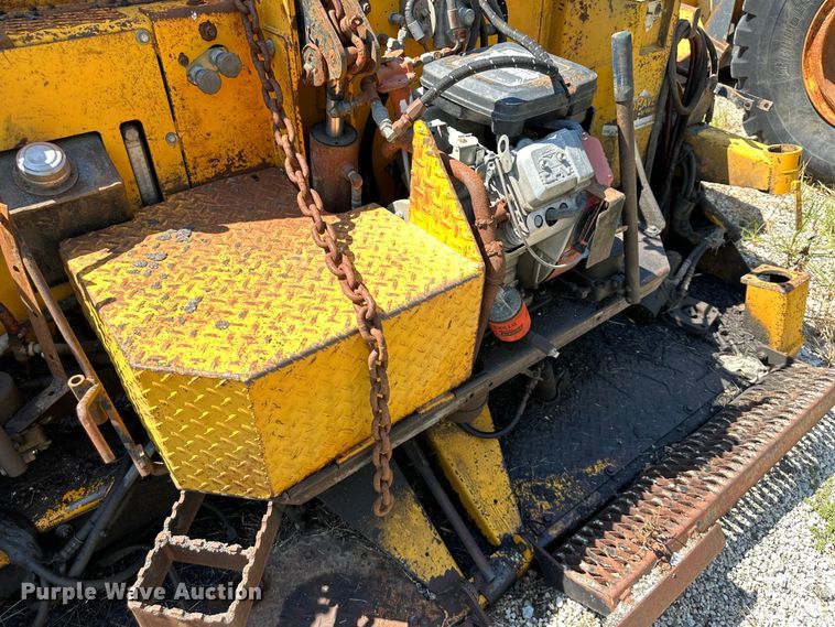 image for item DS4228 Gilcrest Pro Paver 313 paver