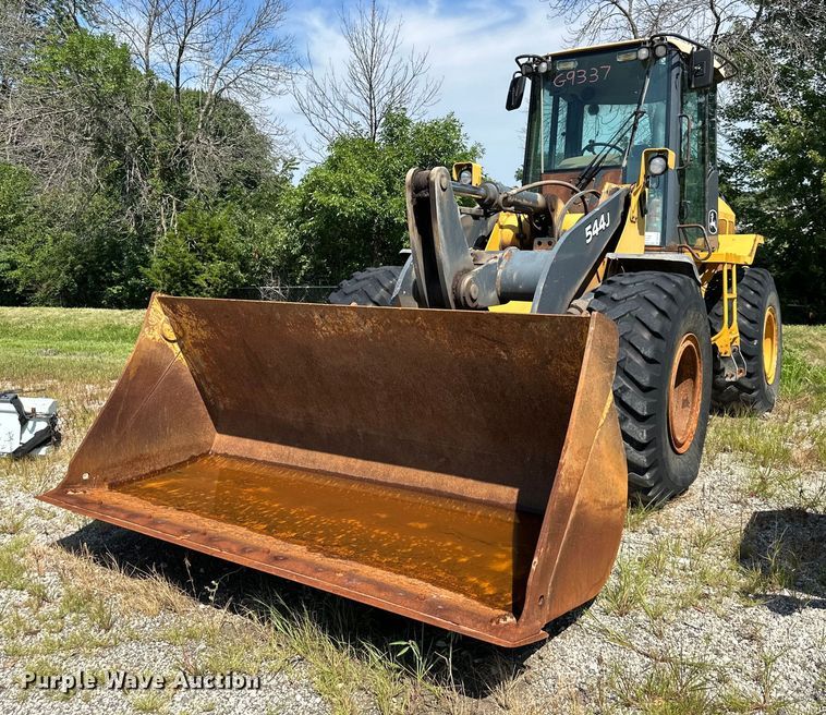 image for item DS4229 2007 John Deere 544J wheel loader