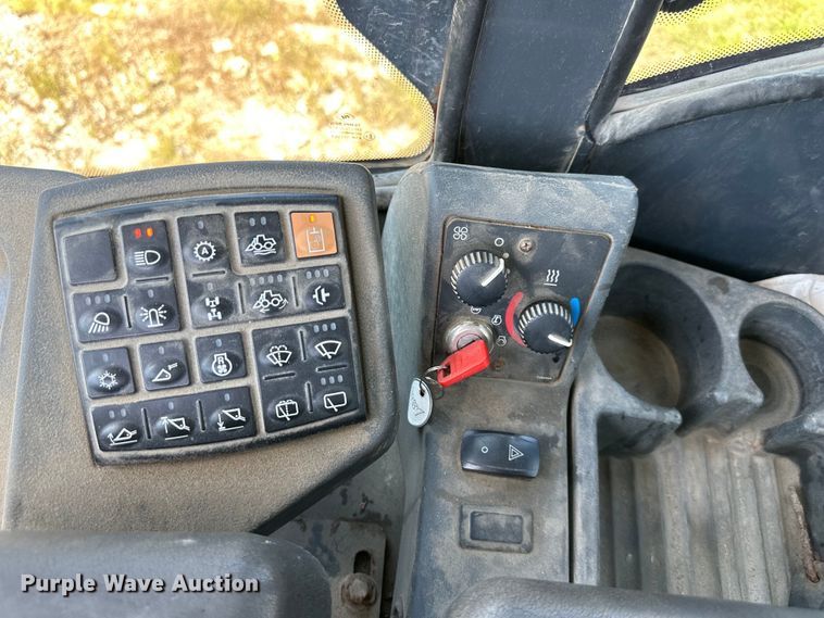 image for item DS4229 2007 John Deere 544J wheel loader