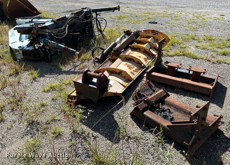 image for item DS4230 Knuckle boom crane 